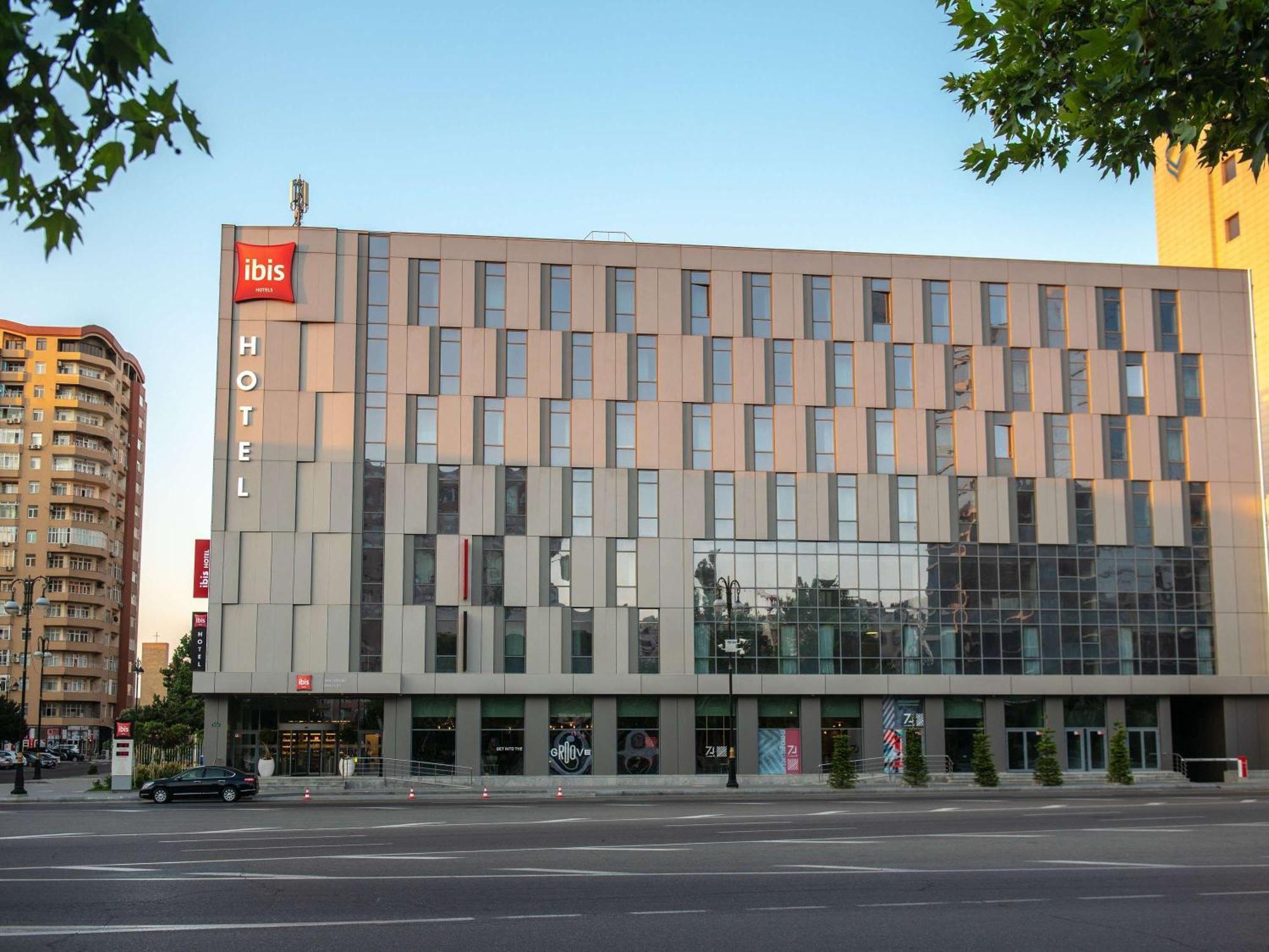 Ibis Baku City Hotel Exterior photo