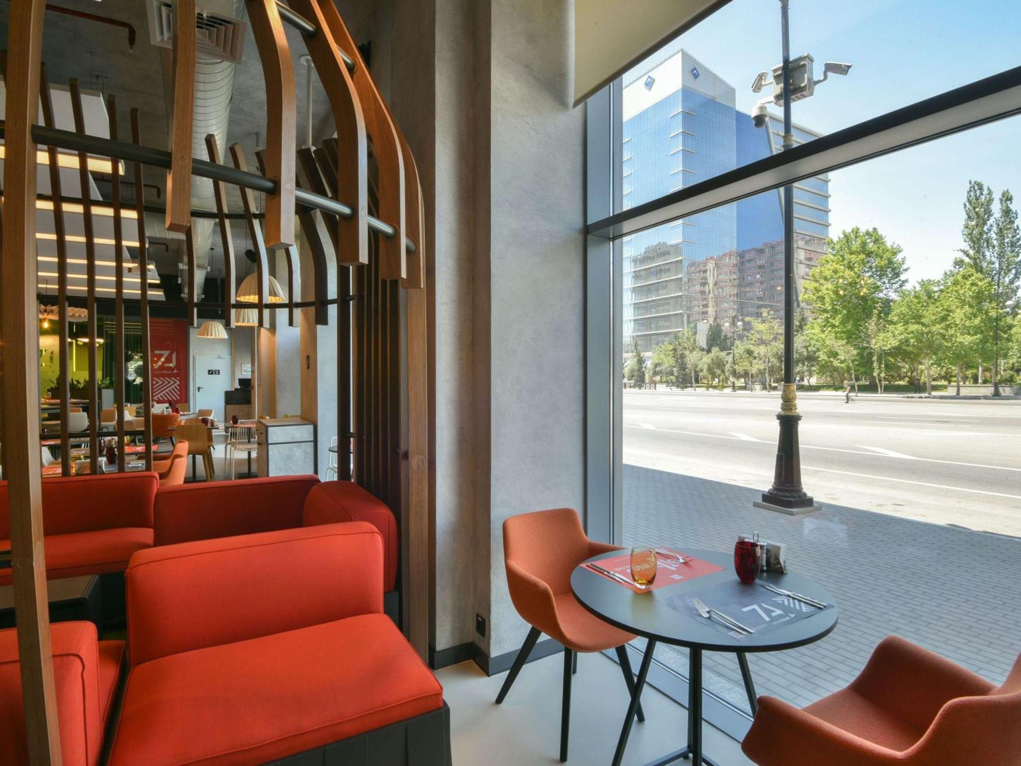 Ibis Baku City Exterior photo