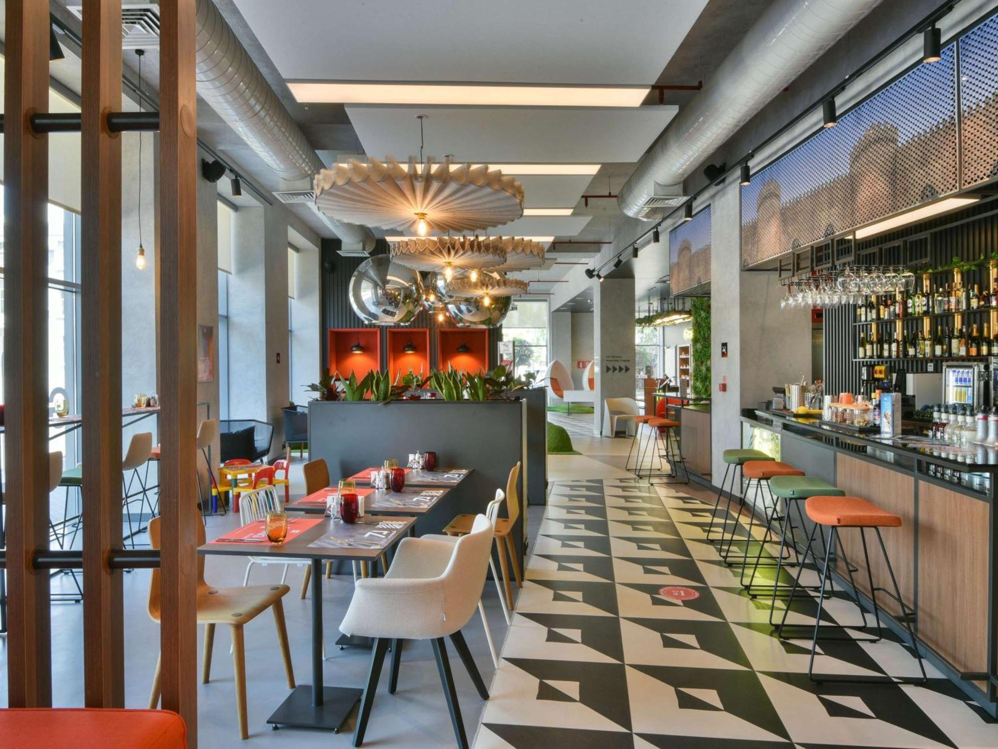 Ibis Baku City Exterior photo